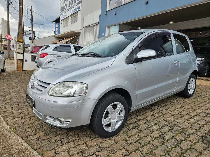 Volkswagen Fox 2004/2004 seminovo em Araraquara