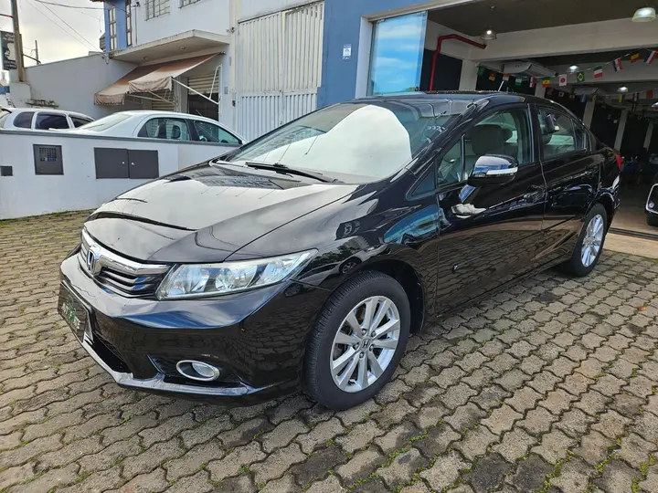 Honda Civic 2012/2013 seminovo em Araraquara