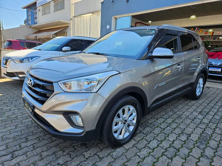 Hyundai Creta 2023/2024 seminovo em Araraquara