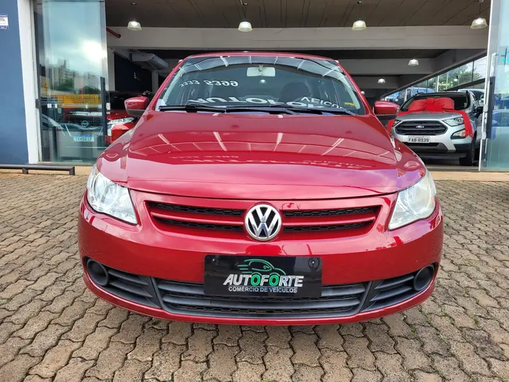 Volkswagen Voyage 2012/2013 seminovo em Araraquara