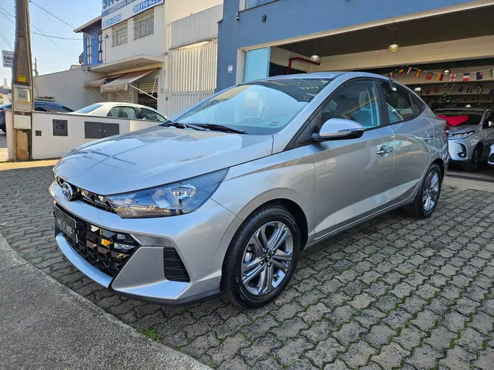 Hyundai HB20S 2025/2026 seminovo em Araraquara