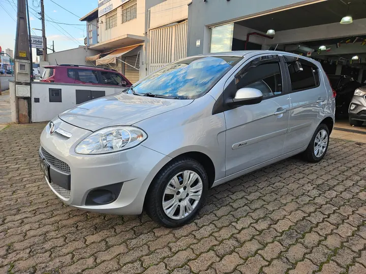 Fiat Palio 2016/2016 seminovo em Araraquara