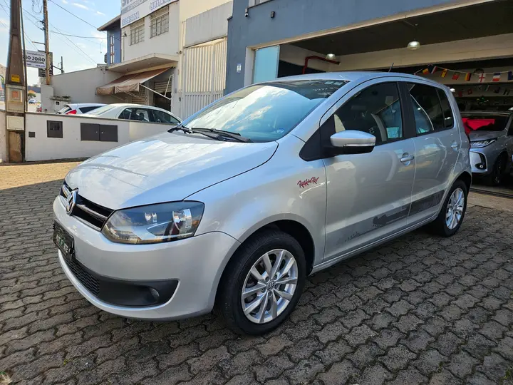 Volkswagen Fox 2013/2014 seminovo em Araraquara