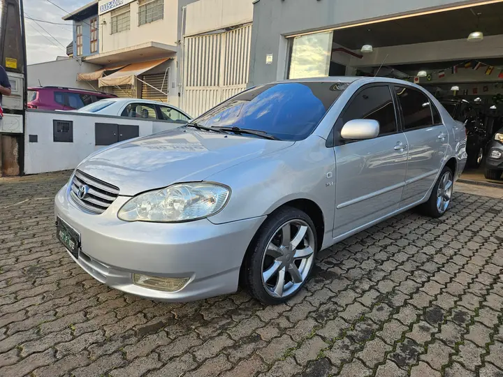 Toyota Corolla 2002/2003 seminovo em Araraquara