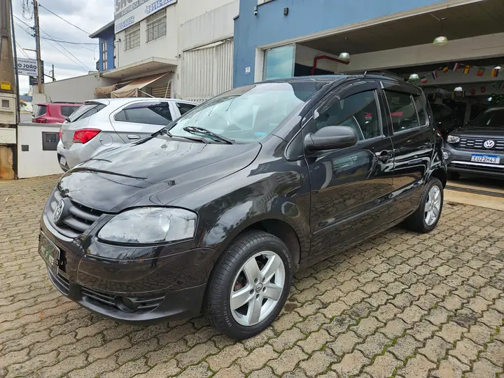 Volkswagen Fox 2009/2010 seminovo em Araraquara